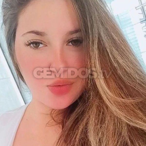 Olá meus amores, tenho 21 aninhos, sou uma acompanhante novata, pele macia e sedosa. Minhas fotos 100% originais. Sou bem simpática e descontraída, dou início ao meu atendimento com bastante preliminares. Se você for higiênico beijo muito na boca, faço oral sem camisinha, deixo finalizar na minha boquinha ou no meu rostinho. Não faço atendimento robotizado, deixo fluir normalmente, não sou apressada e deixo finalizar várias vezes durante o período. Sou bem sensual, atendo casais e tenho amiga gata para dupla, onde nos pegamos, fazemos uma boa orgia e um inesquecível putaria.Topo um 69 e tenho facilidade para chegar ao ápice do meu tesão gozando muito gostoso. Sou extremamente safada, já deu para perceber, então venha gozar e me fazer gozar gostoso.