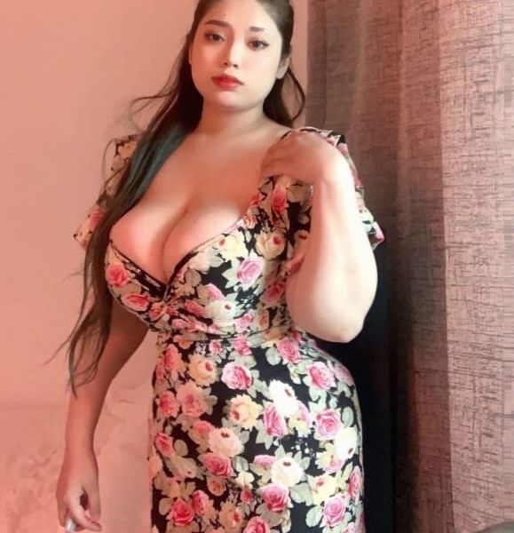 My name Truc, new escort in Dubai with super sexy body curves. Come and take possession of this doll figure and enjoy a great moment.